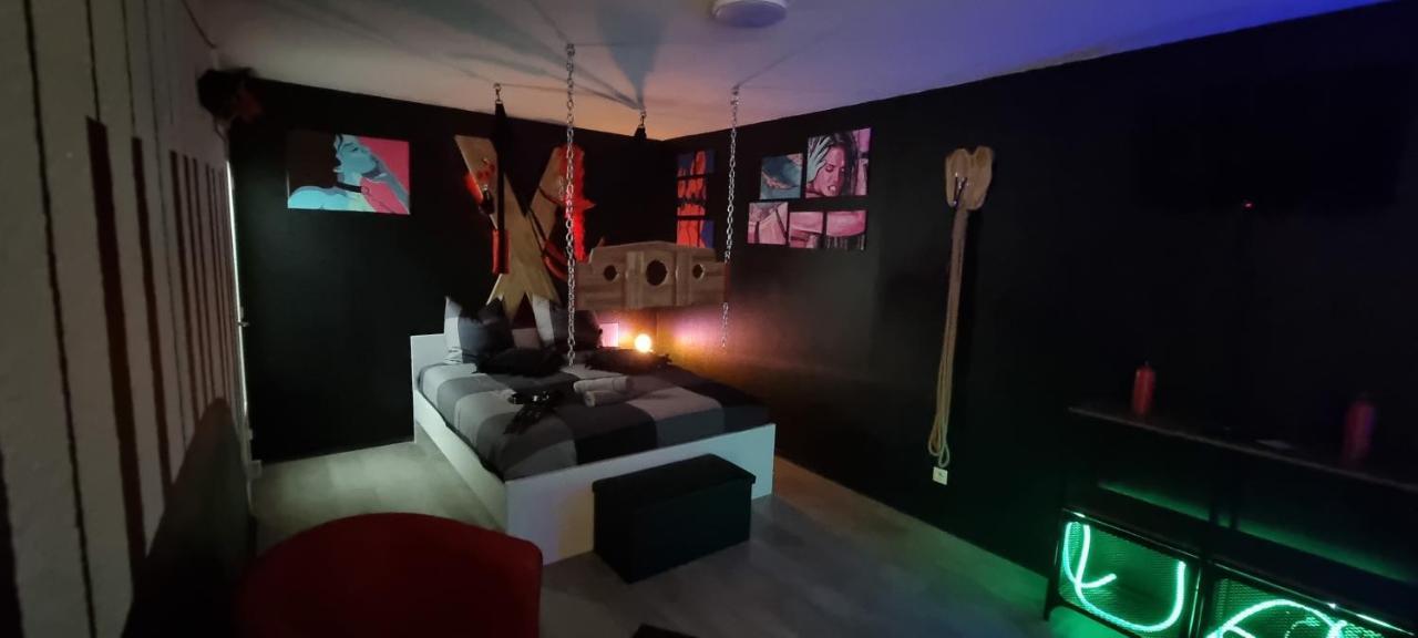 Apartmán Le Coin Des Desirs Bdsm Štrasburk Exteriér fotografie